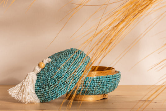 Small round box with beads