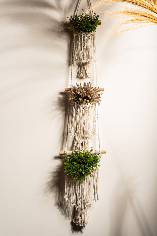 Hanging macramé plant stand