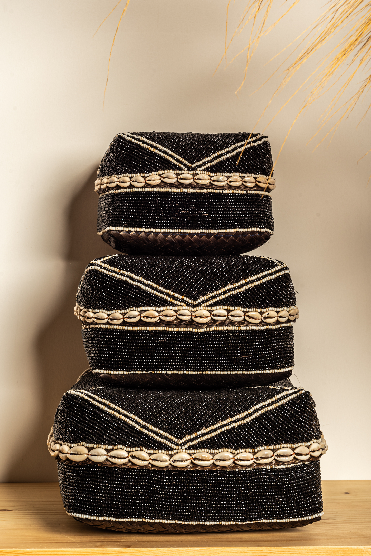 Box made of bamboo, beads and shells